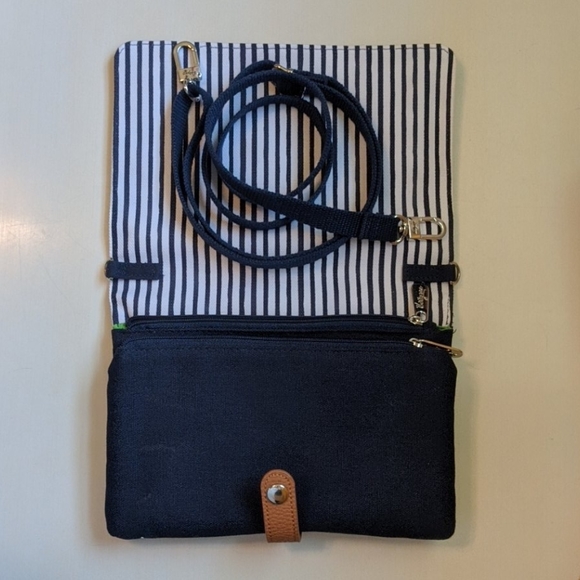 31 Small Purse - Picture 3 of 3